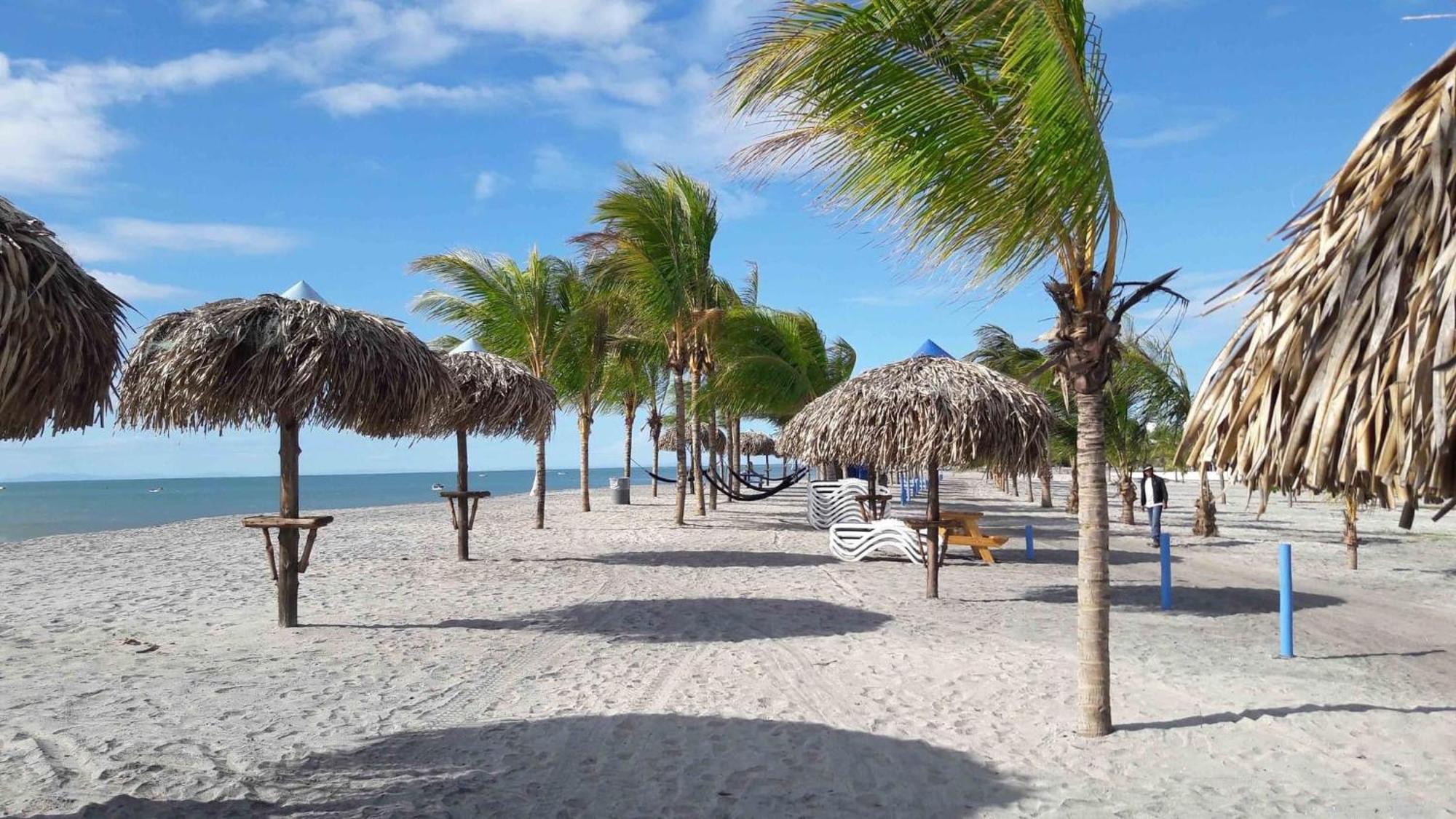 Playablanca Ocean Blue "Vista Al Mar" Apartment ปลายาบลังกา ภายนอก รูปภาพ